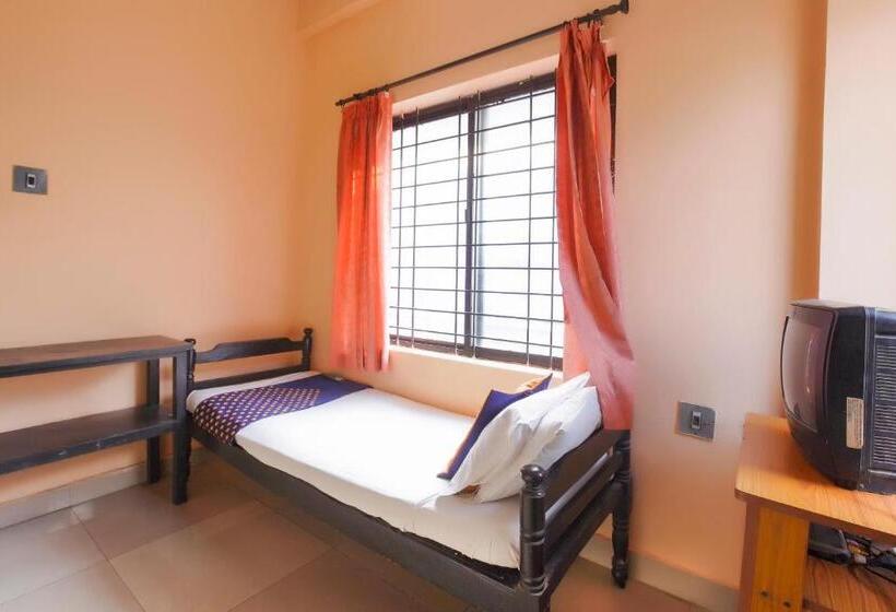 בית מלון כפרי Spot On City Lodge