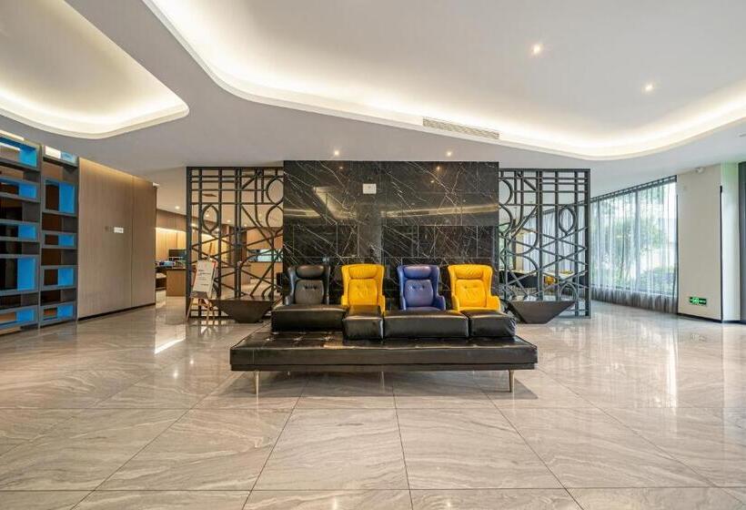 Orange Hotel Shanghai Hongqiao Airport Caoan Road Branch   Free Hongqiao Airport & Hongqiao Train St