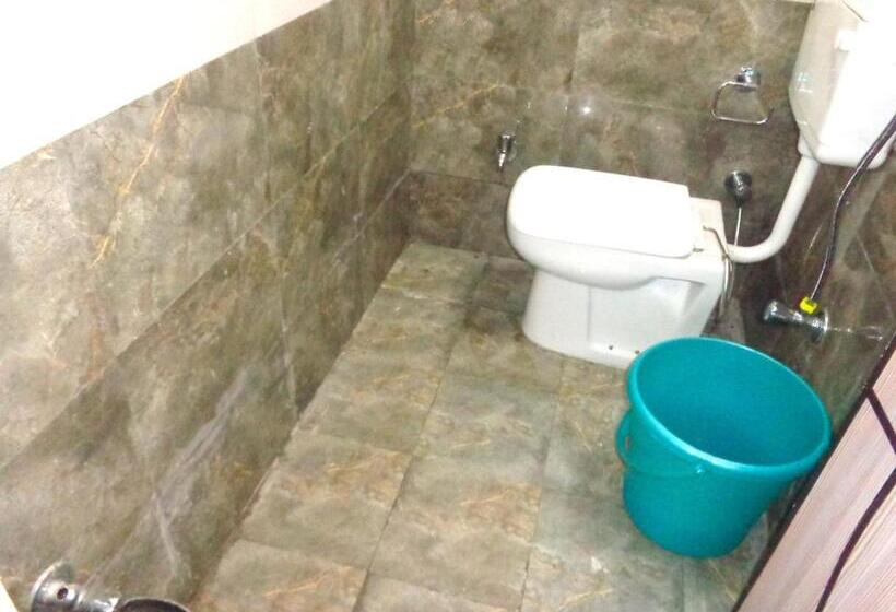 פנסיון Deurali Dx ,walk In Nizamuddin Railway Station