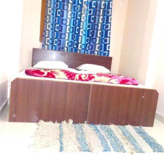 פנסיון Deurali Dx ,walk In Nizamuddin Railway Station