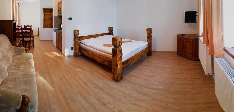 بنسيون Apartmány šachty