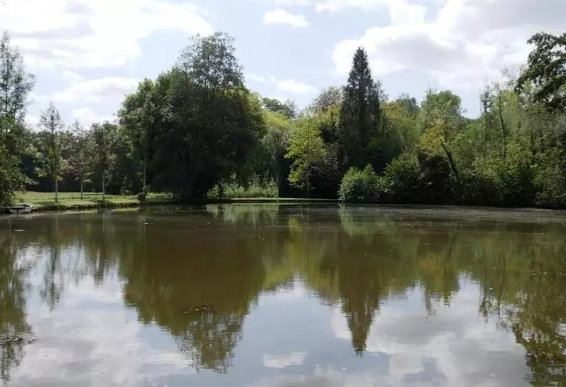 Majatalo Le Moulin De L Ortille
