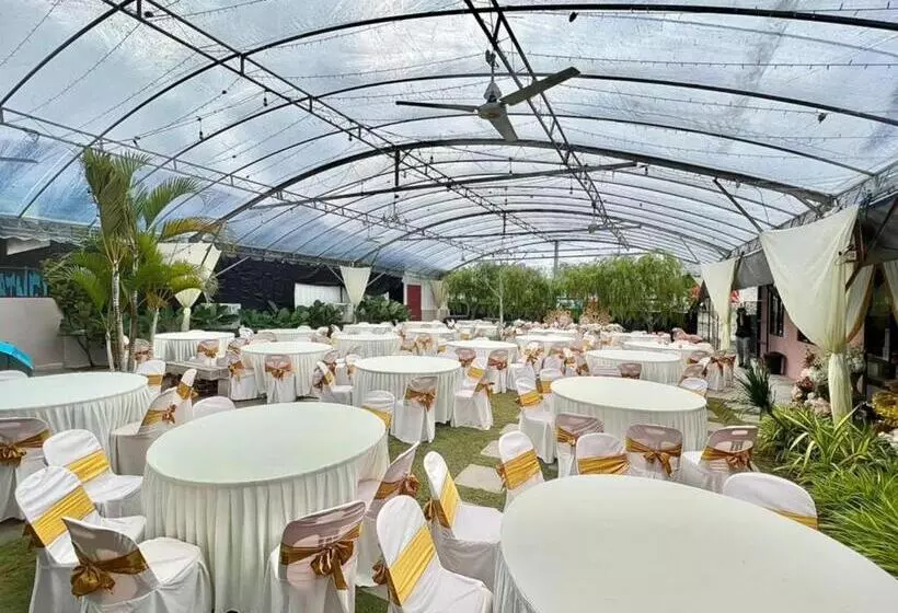 ペンション Reserve The Cozytainer