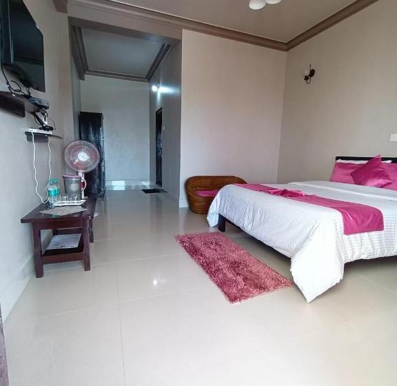 پانسیون The Escapade Inn