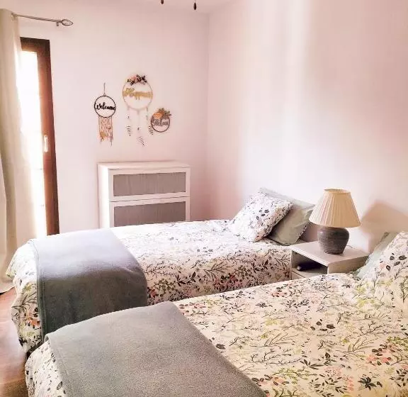 Majatalo Valencia Beach Room With Private Bathroom Coliving
