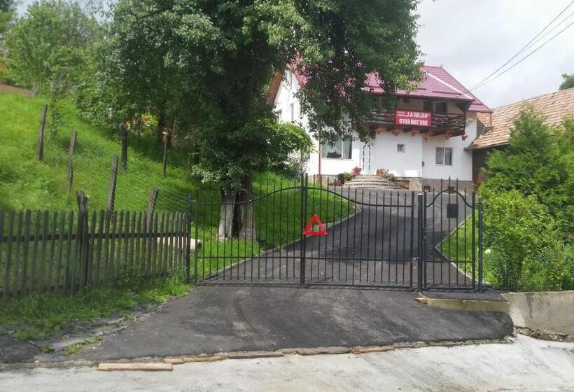 Pensiune La Iulian