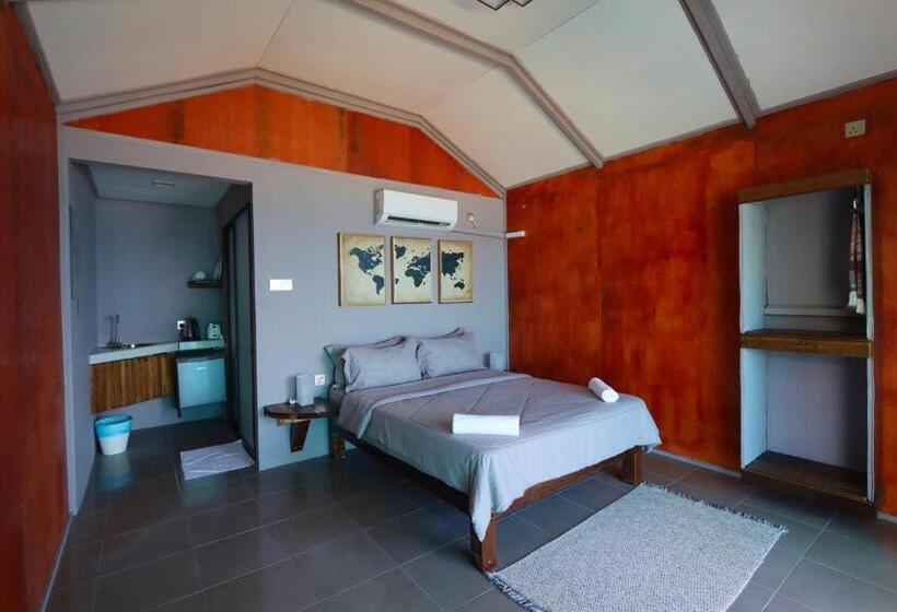 Resort Pondok Beach Shack