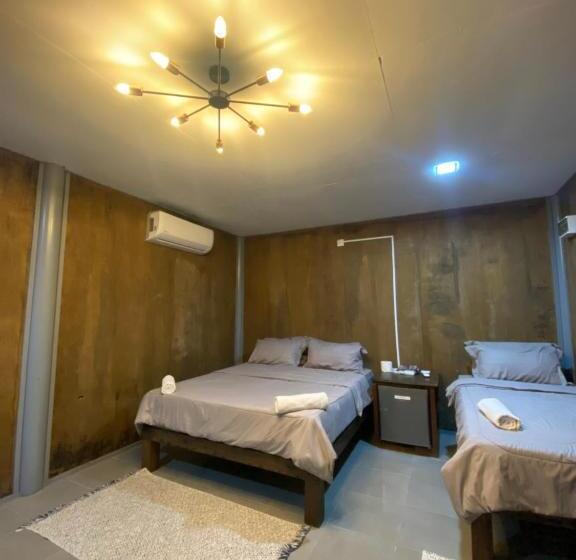 Resort Pondok Beach Shack