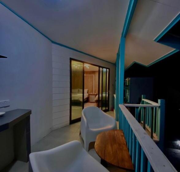 Resort Pondok Beach Shack