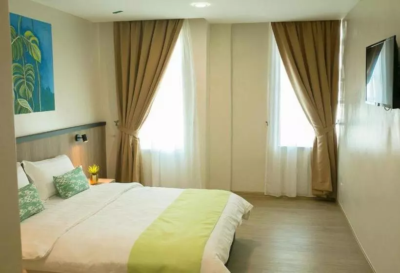 Savana Hotel & Serviced Apartments