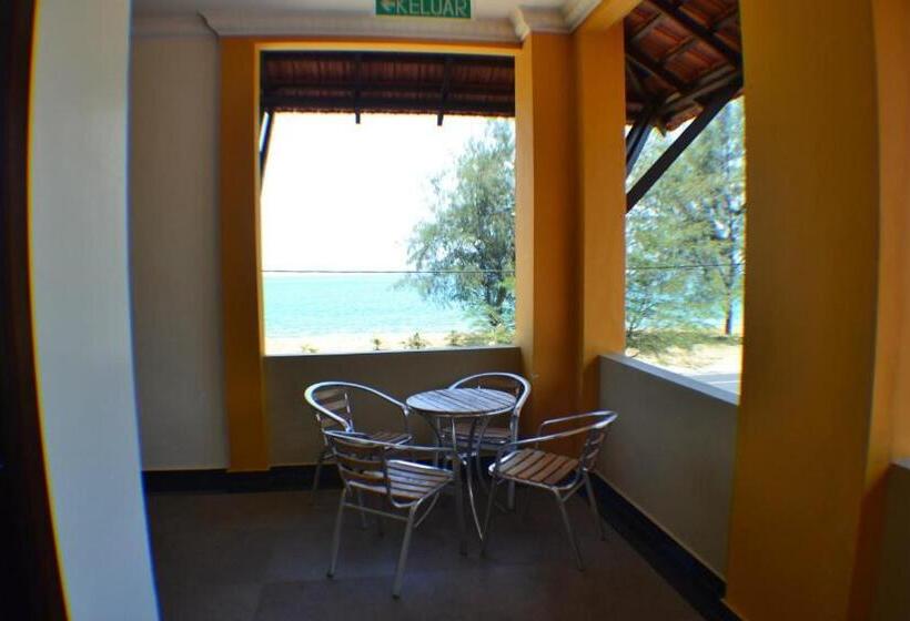 旅馆 Teluk Lipat Seaview Inn