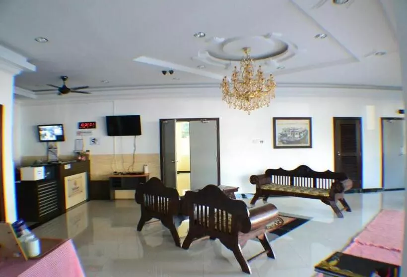 Retkeilymaja Teluk Lipat Seaview Inn