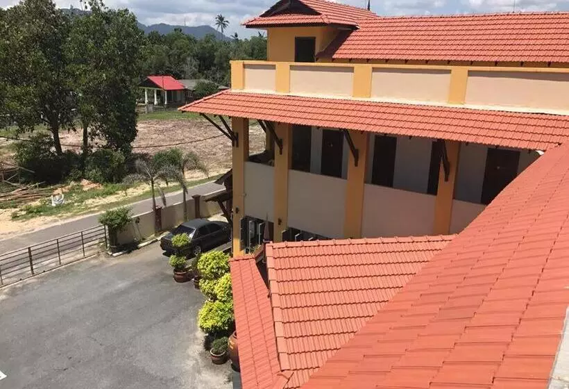 Retkeilymaja Teluk Lipat Seaview Inn