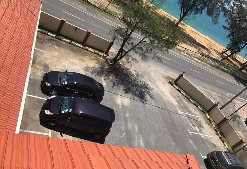 Retkeilymaja Teluk Lipat Seaview Inn