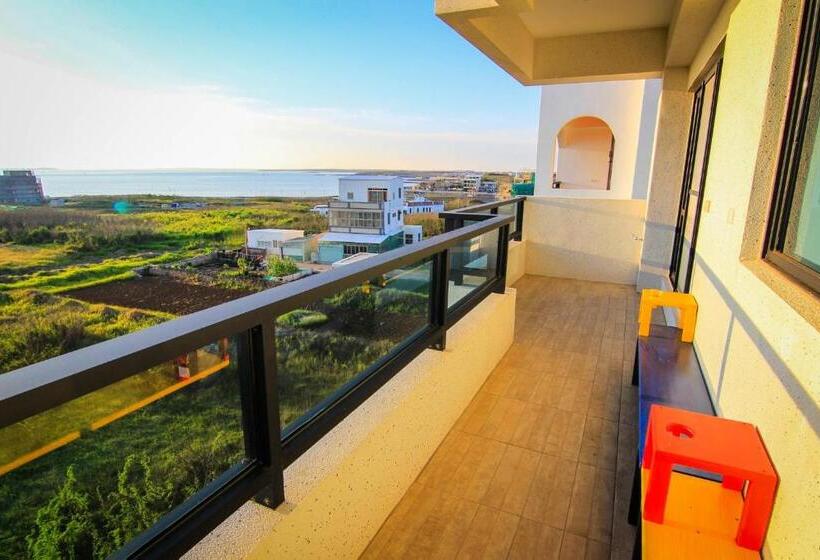 تختخواب و صبحانه Air Force