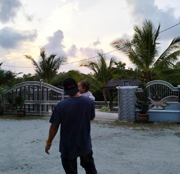 צימר Airport Kelantan Homestay & Transit