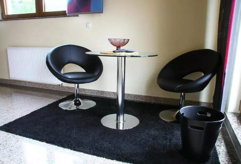 Aamiaismajoitus (B&B) Bistro Im Ring