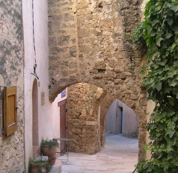 مبيت وإفطار La Mansardiere