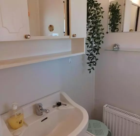 Aamiaismajoitus (B&B) Molidens Gästgiveri Jönköping