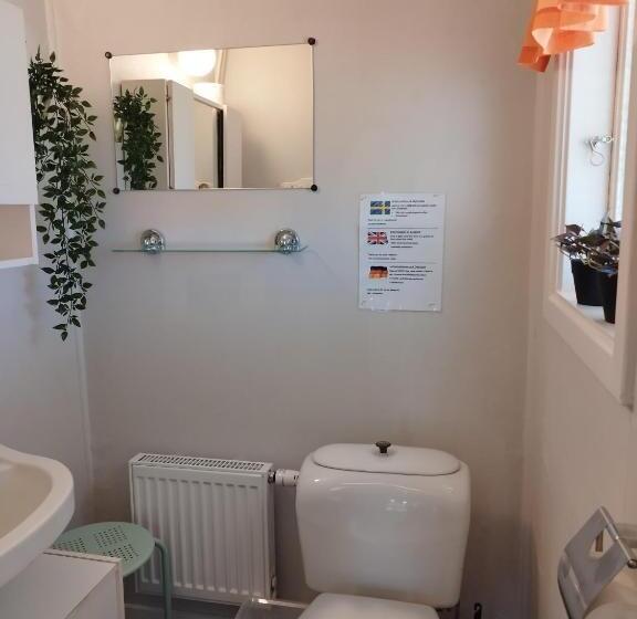 تختخواب و صبحانه Molidens Gästgiveri Jönköping