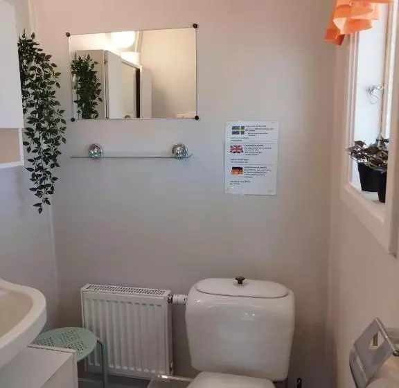 Aamiaismajoitus (B&B) Molidens Gästgiveri Jönköping