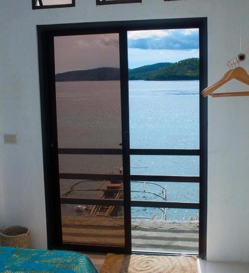 Bed and Breakfast Sunset Beach House