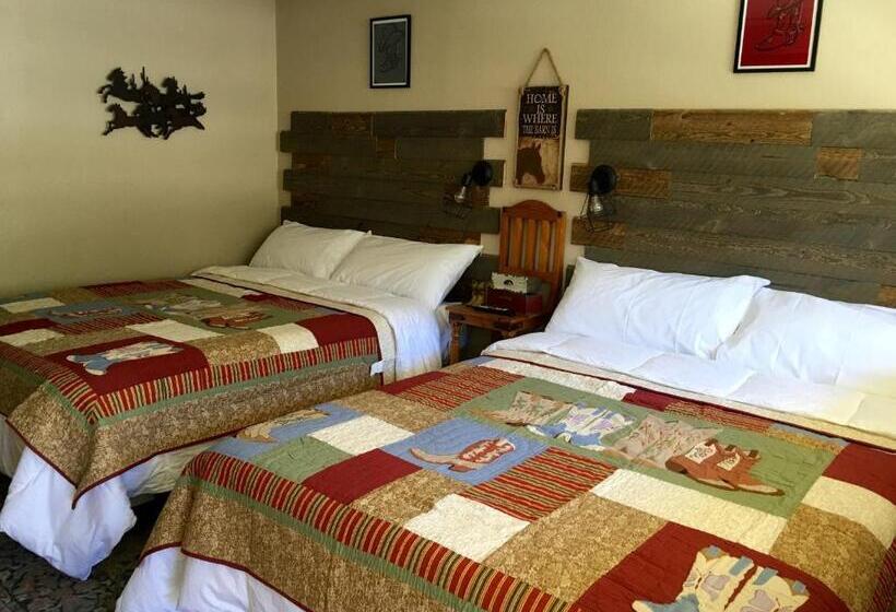 Dusty Boots Motel & Cafe