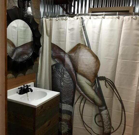 Dusty Boots Motel & Cafe