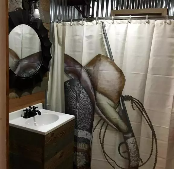 Dusty Boots Motel & Cafe