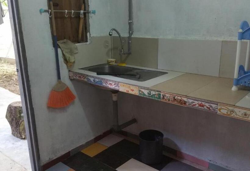 Hotell Chalet Kampong Semawar