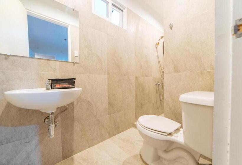 בית מלון כפרי Reddoorz At Nirvana Pension House