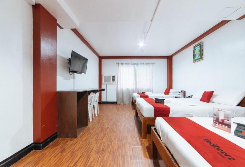 בית מלון כפרי Reddoorz At Nirvana Pension House