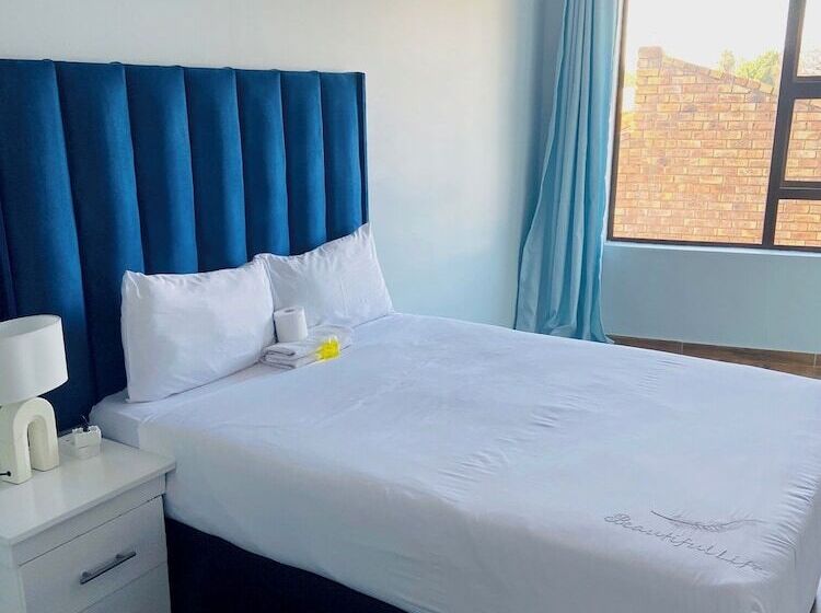 פנסיון Airport Imperial Guest House