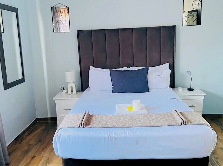 פנסיון Airport Imperial Guest House