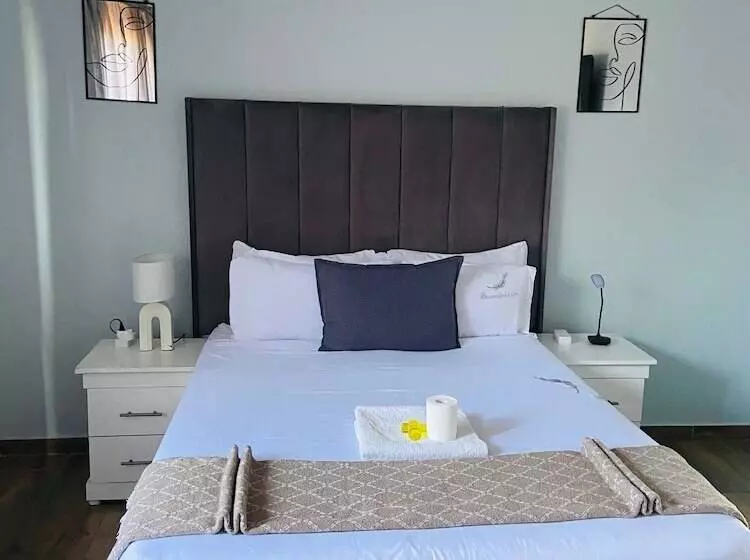 ペンション Airport Imperial Guest House