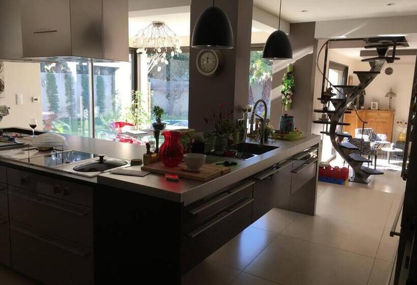 ペンション Guest House Ginoux