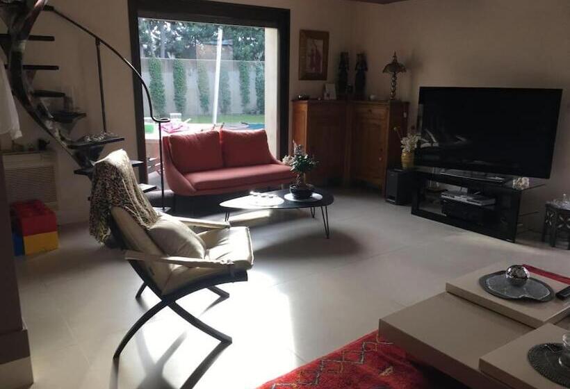 ペンション Guest House Ginoux