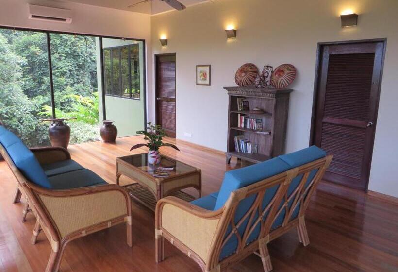 Pensão Nanga Damai Homestay