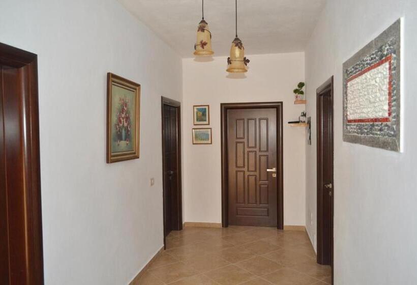 پانسیون Nuovo Sun Golem