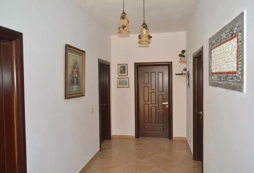 Majatalo Nuovo Sun Golem