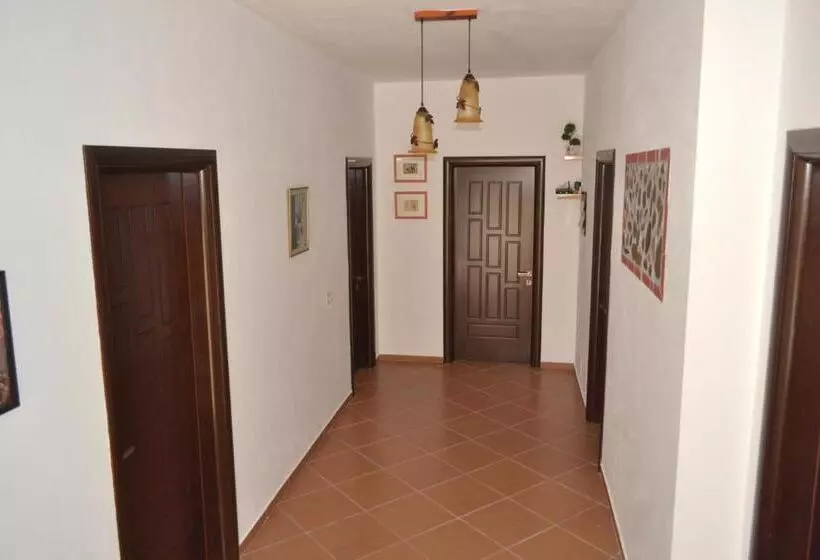 Majatalo Nuovo Sun Golem