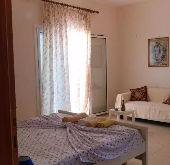 پانسیون Penelope S Rooms