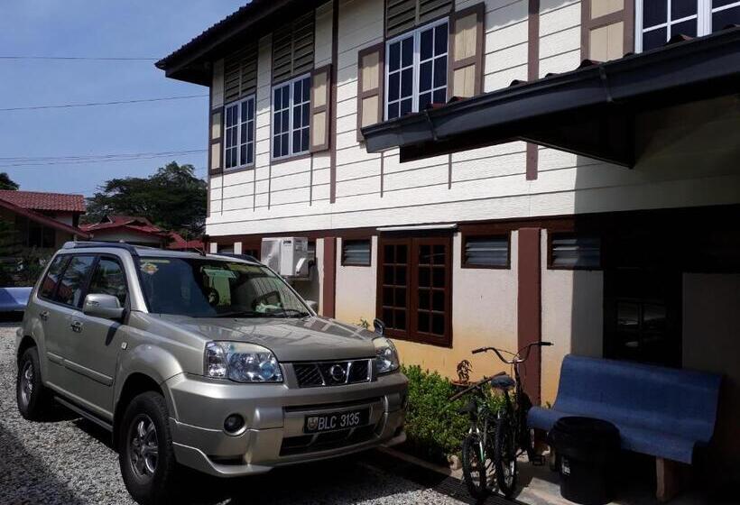 Pension Teratak Opah Kamunting