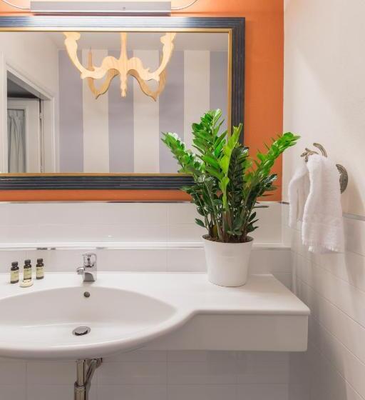 Villa Maria Apartments