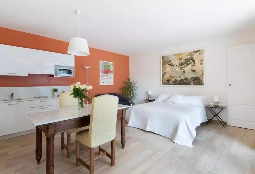 Villa Maria Apartments