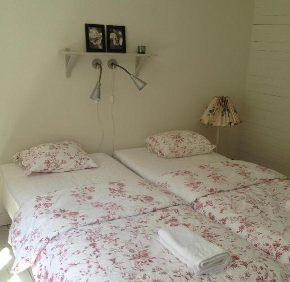 تختخواب و صبحانه Säbyholms Gård