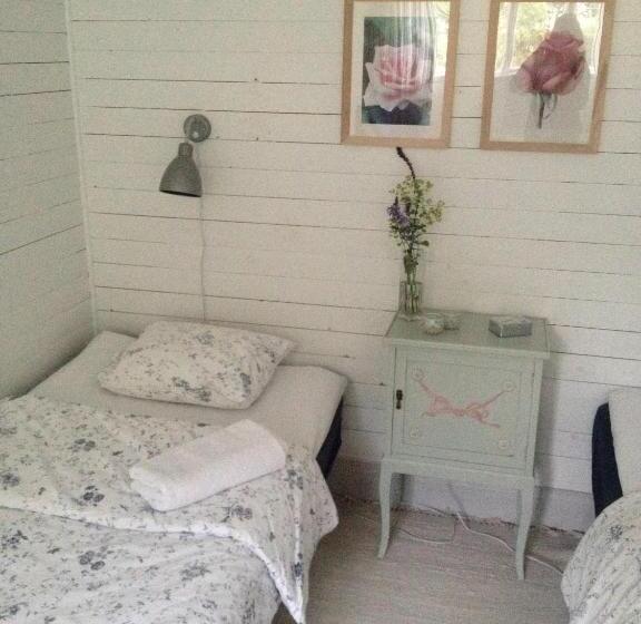 تختخواب و صبحانه Säbyholms Gård