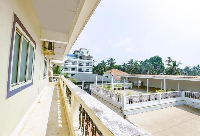 Hotel Super Townhouse Candolim