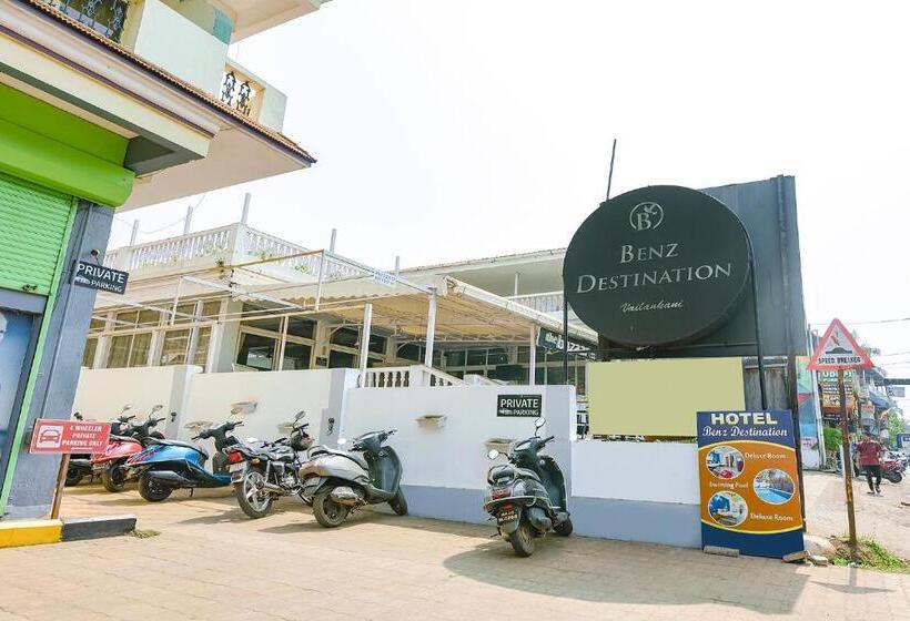 Hotel Super Townhouse Candolim