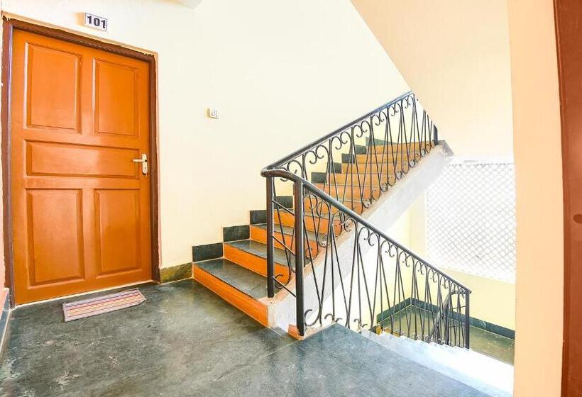 Hotel Super Townhouse Candolim